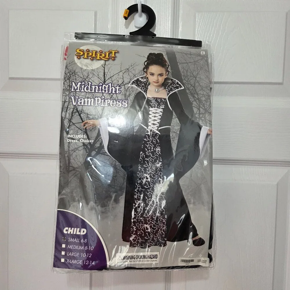 Spirit Halloween Child Midnight Vampiress Black & White Costume Size 6 Vampire